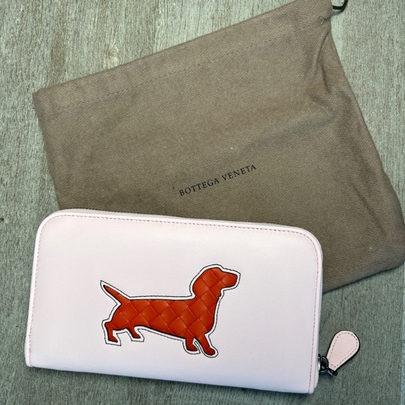Bottega Veneta Intrecciato Leather Round Zippy Long Wallet Dog Motif Pink - Picture 13 of 16